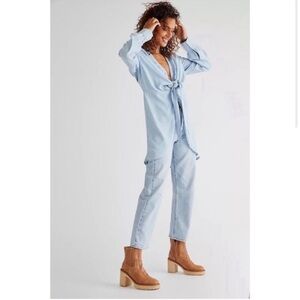 Free People James Platform Chelsea Boots in Tan Almond size 7.5